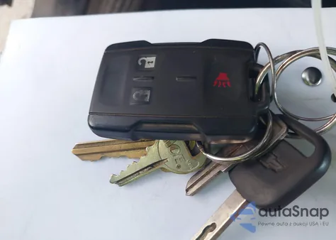 2015 Chevrolet Silverado 1500 1Lt from USA, damaged, VIN 3GCUCREC2FG191585